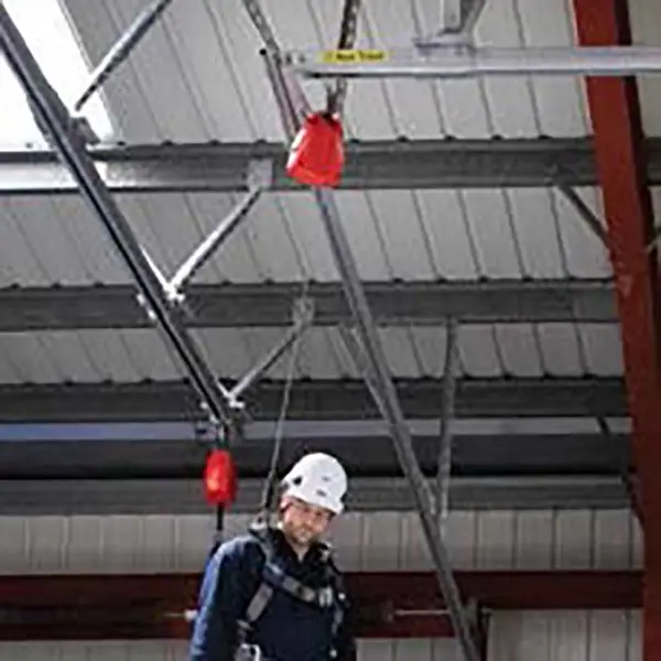 高空作业防坠落钢制轨道式水平生命线作业安全有保护