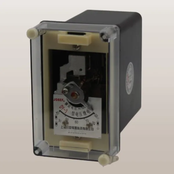 JOSEF约瑟 DY-33/60C电压继电器 15~60V 板后接线 抗干扰强 防尘防潮