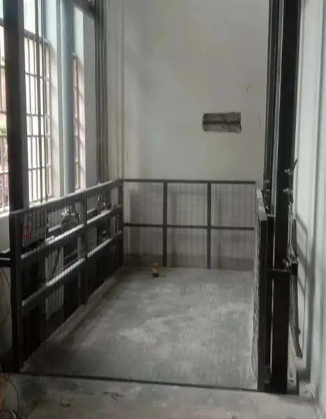 吉林厂房货梯升降平台_仓库电动液压单双轨_导轨式简易升降机