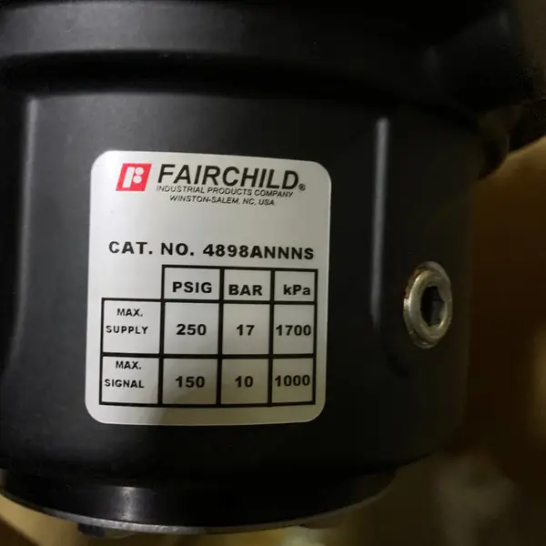��ӦFAIRCHILD ������ѹ�� 4898ANNNS