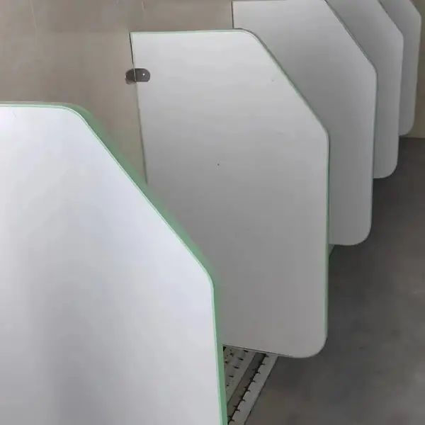 抗倍特卫生间隔断板装饰建材 郑州新郑县抗倍特卫生间隔断