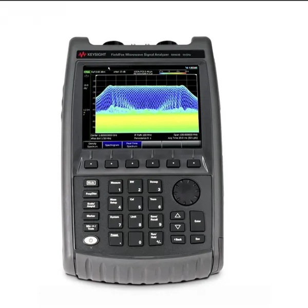 ���ۻ���Keysight�ǵ� N9963B �ֳ�΢���źŷ����� 54 GHz
