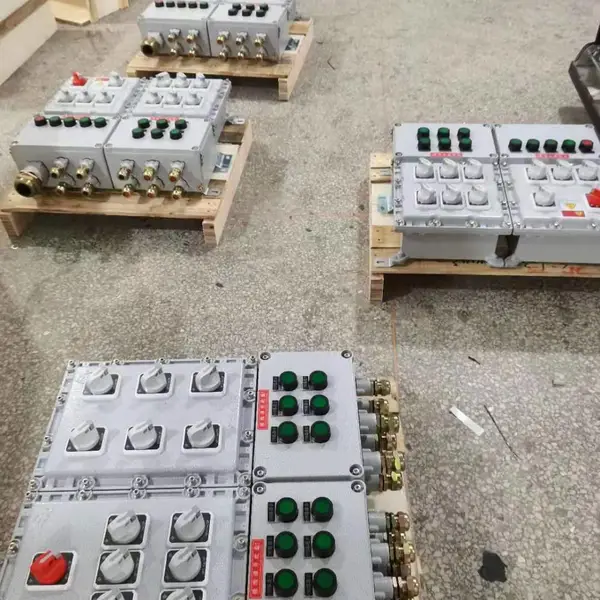 BZC防爆防腐操作柱控制按钮箱立式防爆按钮操作柱箱控制箱按钮盒