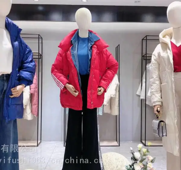 休闲时尚羽绒服