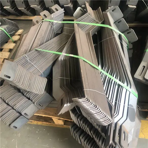 戴南龙岗坂田铭牌标牌二维码镭雕LOGO激光刻字光纤激光打标加工