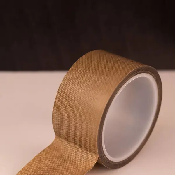 �������͸��½������ȷ�ڻ����е����Ⱦ�Ե��ĥ�͸��½�������