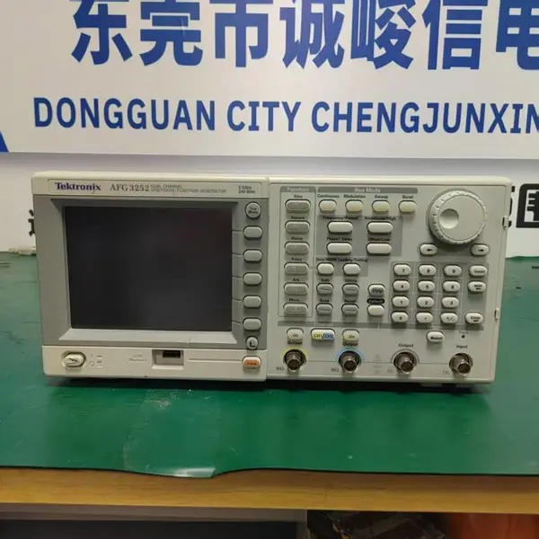 AFG3252A̩�˿Ƽ���Tektronix�����Ⲩ�η�����