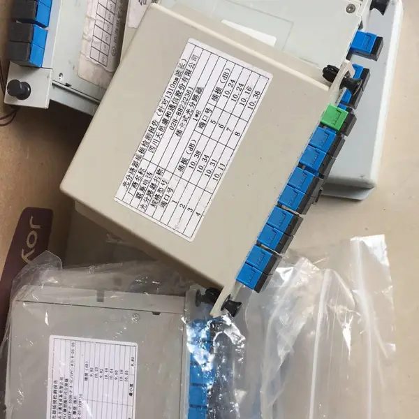 上门收购宜宾市移动分光器1分16插片式，1分32光分路器***回收