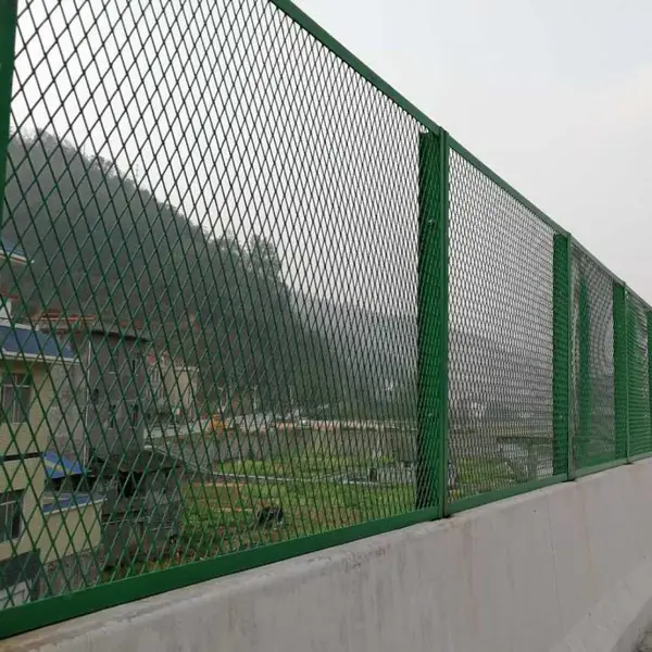 广西桥梁防抛网 南宁桥梁防落网 高速公路防眩网 隔离网 烨方筛网