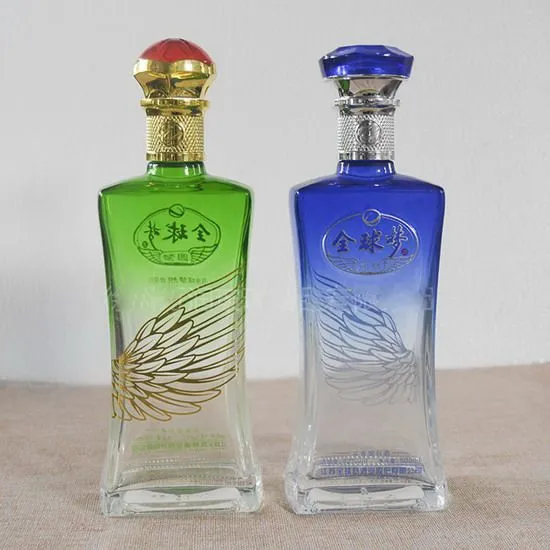 玻璃瓶厂家加工定做批发500ml渐喷色精白料玻璃白酒瓶