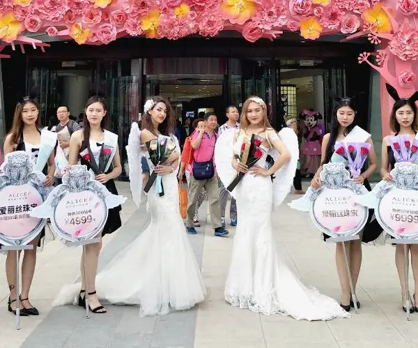 开业舞狮 活动策划 舞台灯光租赁 开场舞蹈 婚礼舞狮 启动道具租赁