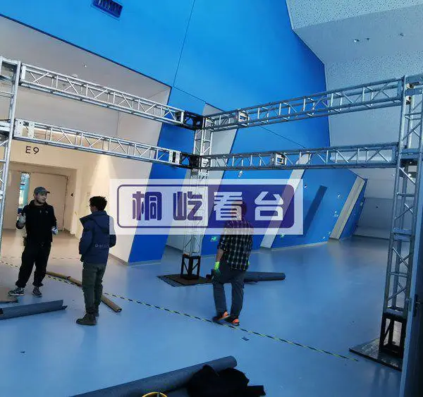 桐屹临时看台-安全卫士-冰雪运动-灯光音响架搭建