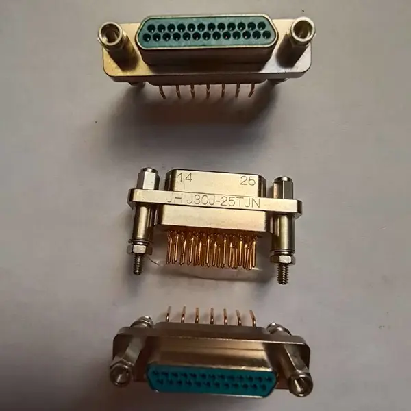 ������ ֱ��Ӳ�� J30J-25TJNP5 ΢���������� PCB��ͷ