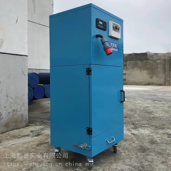 克莱森QY-2200N小型2.2KW柜式工业吸尘器设备