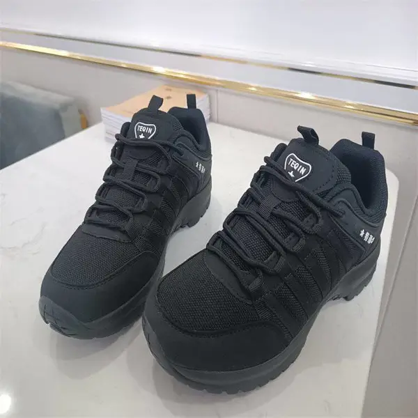 夏季网眼减震训练鞋 冬季训练靴 训练鞋 黑色鞋靴