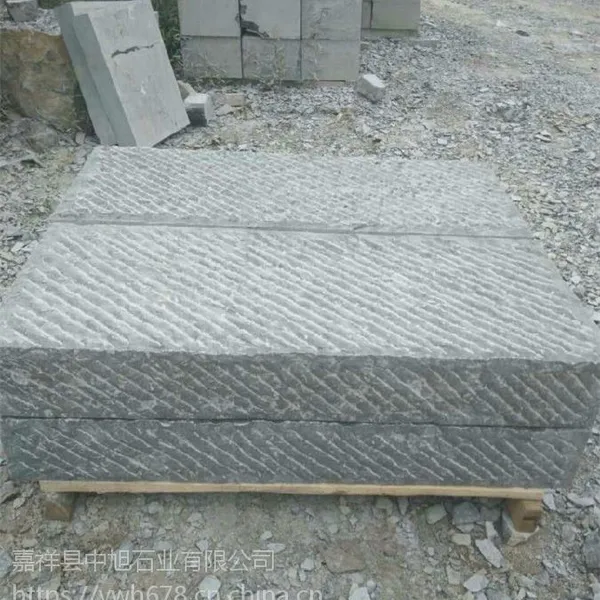 供应优质山东青色青石板材细凿面