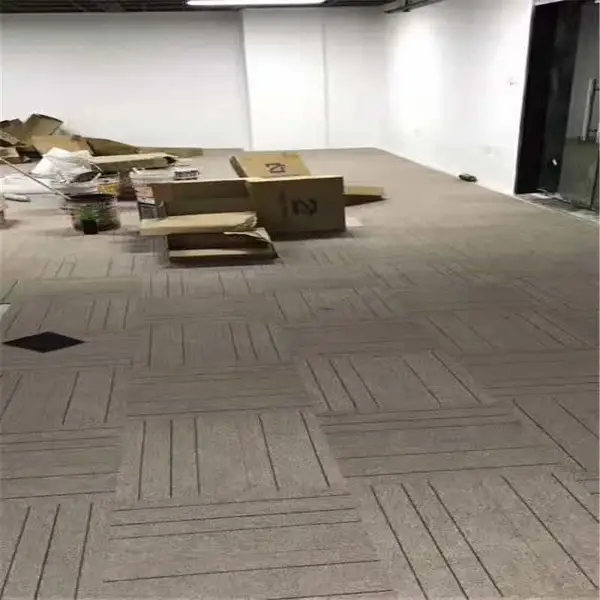 宾馆过道地毯 河北邢台隆尧 50*50PVC底丙纶线条 台球厅 接待室