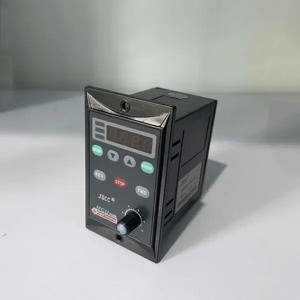 供应: `JS`JOSHIN`JO SHIN`自耦式变压器 调压器ATF130-3A 110V 0-140V