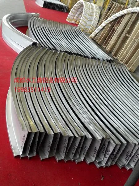 供应供应平面型建筑变形缝四川外墙变形缝双卡变形缝13808203220