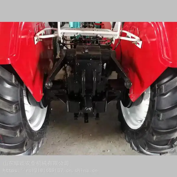 RH250四轮拖拉机 小型单缸皮带传动拖拉机