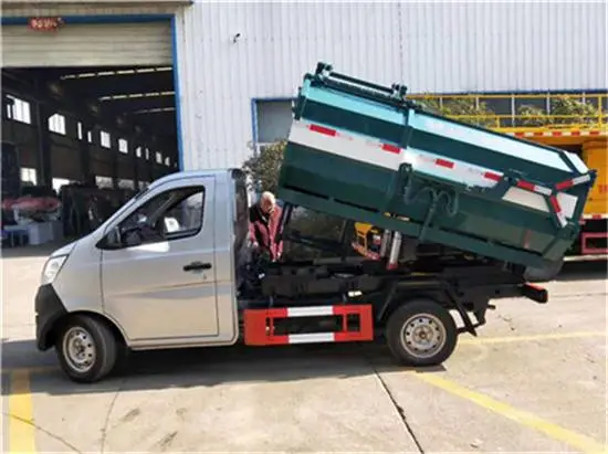 挂桶垃圾车-勾臂垃圾车图片价格