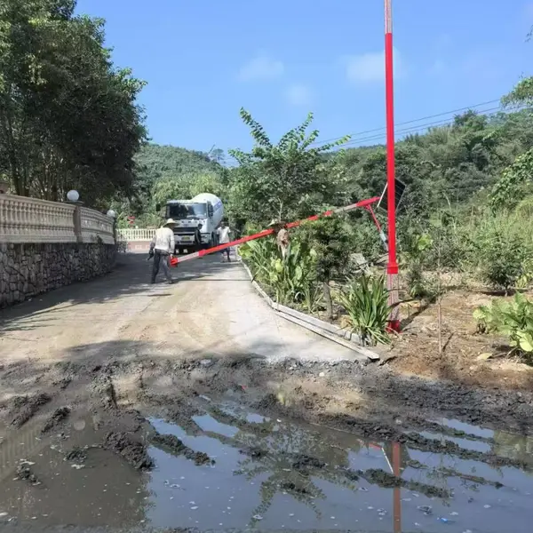 源头工厂供应名族特色太阳能路灯 回纹藏式文化雕花led太阳能路灯